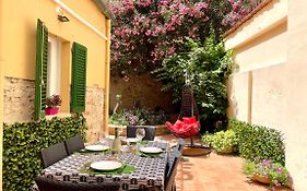 Santa Croce Garden Apartment